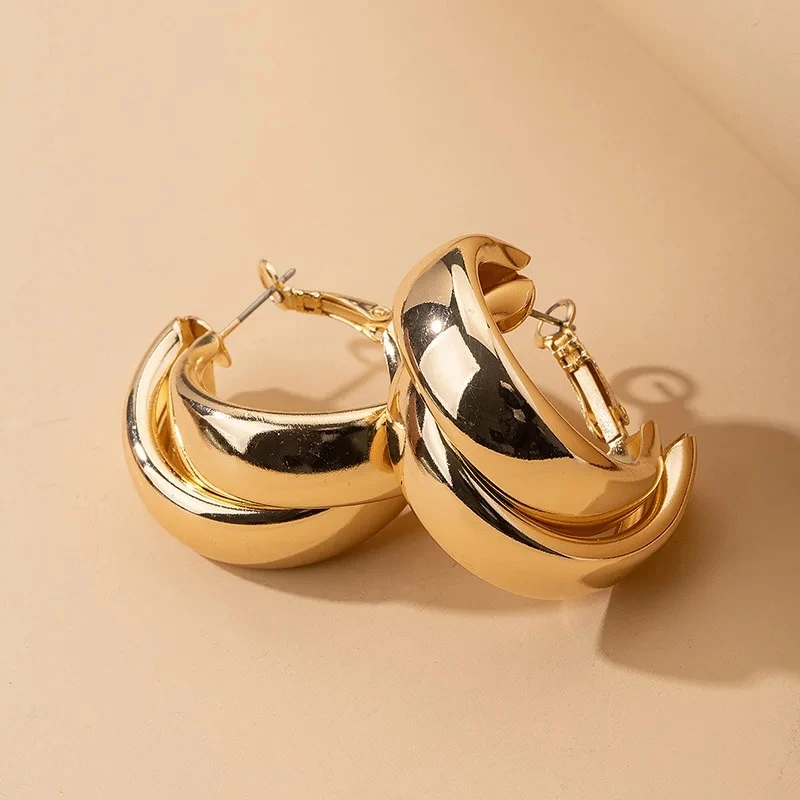 Rhinestone Geometric C earrings - Image 2