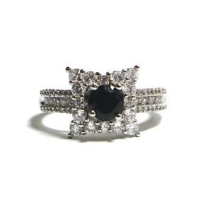 Black Crystal Star Ring