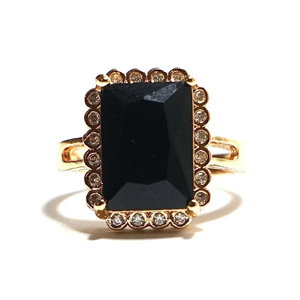 Black Stone Halo Ring