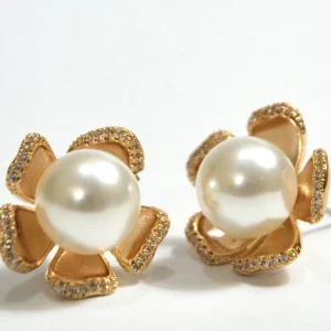 Floral Pearl Crystal Earrings